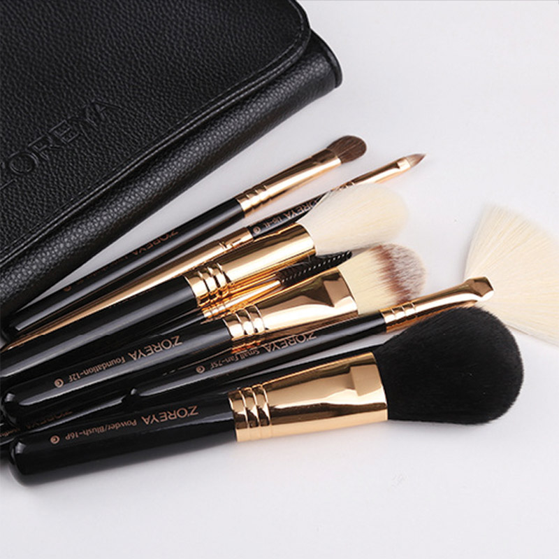 แปรงแต่งหน้า สีดำ