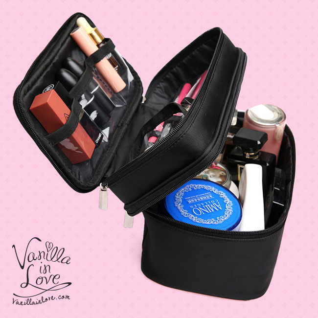 กระเป๋าเครื่องสำอางสีดำ