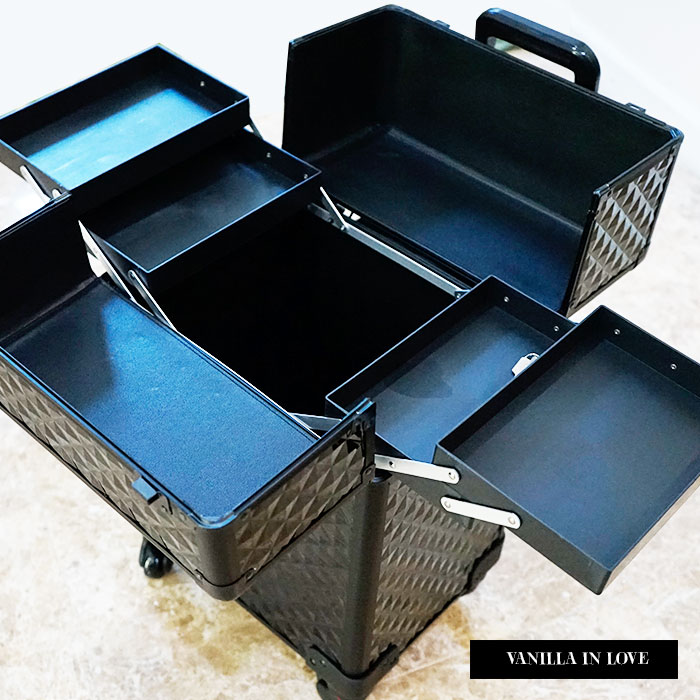 กล่องล้อลาก