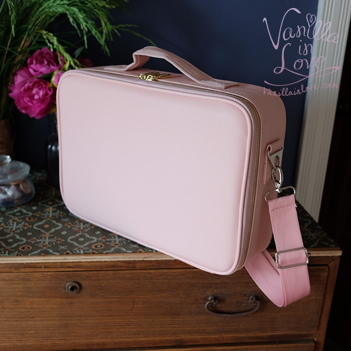 กระเป๋าเครื่องสำอางแบ่งช่อง