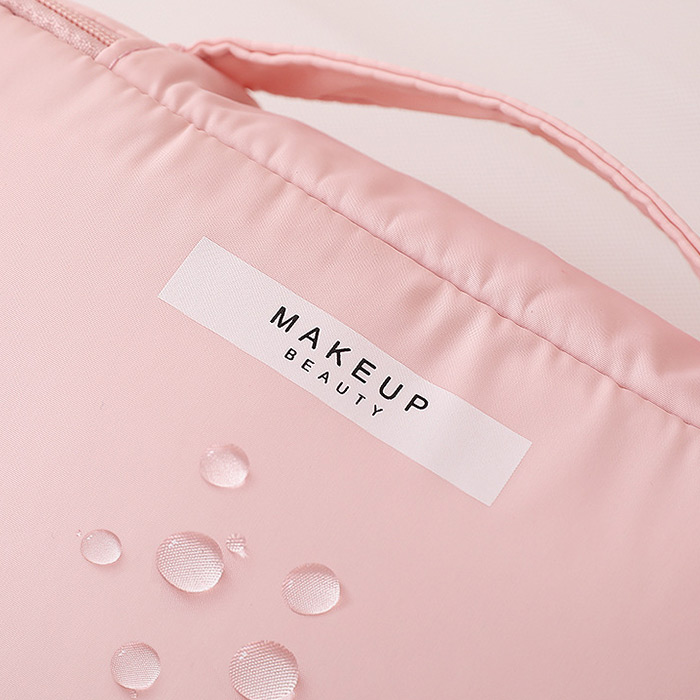 กระเป๋าเครื่องสำอางสีชมพู