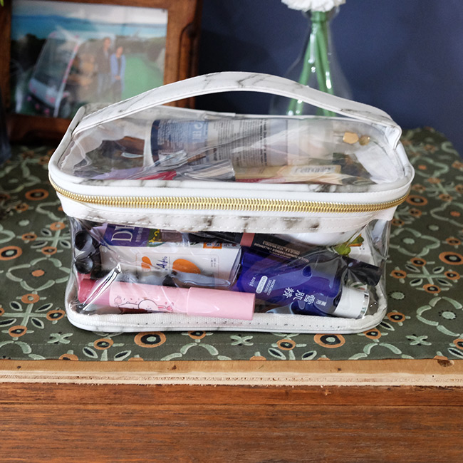 กระเป๋าเครื่องสำอางใส