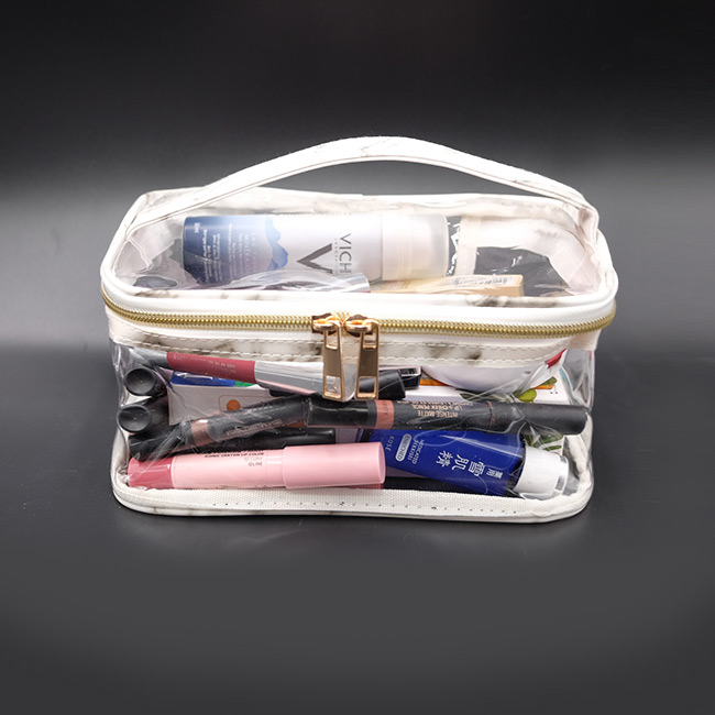 กระเป๋าเครื่องสำอางใส