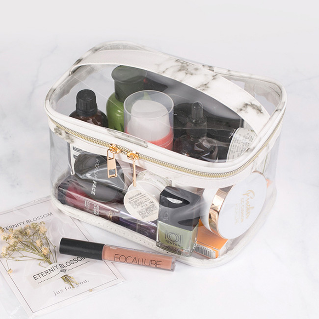 กระเป๋าเครื่องสำอางใส