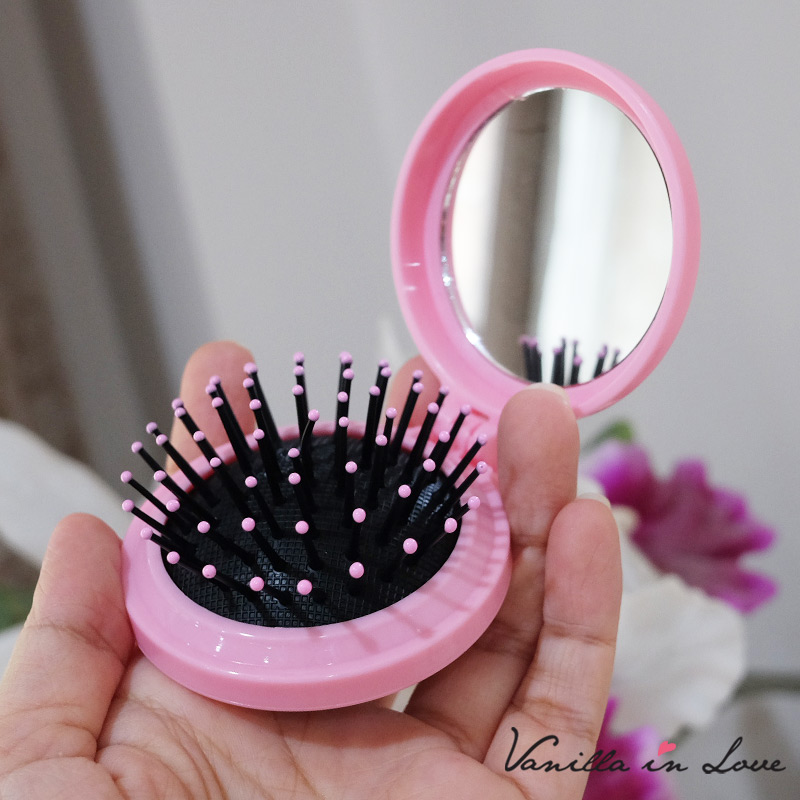 หวีพับพร้อมกระจก