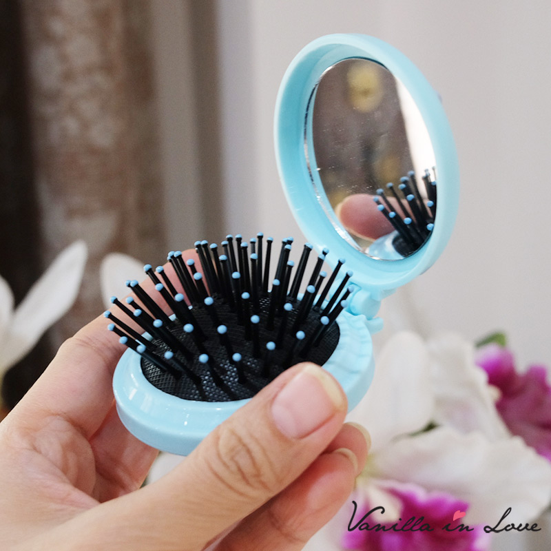 หวีพับพร้อมกระจก