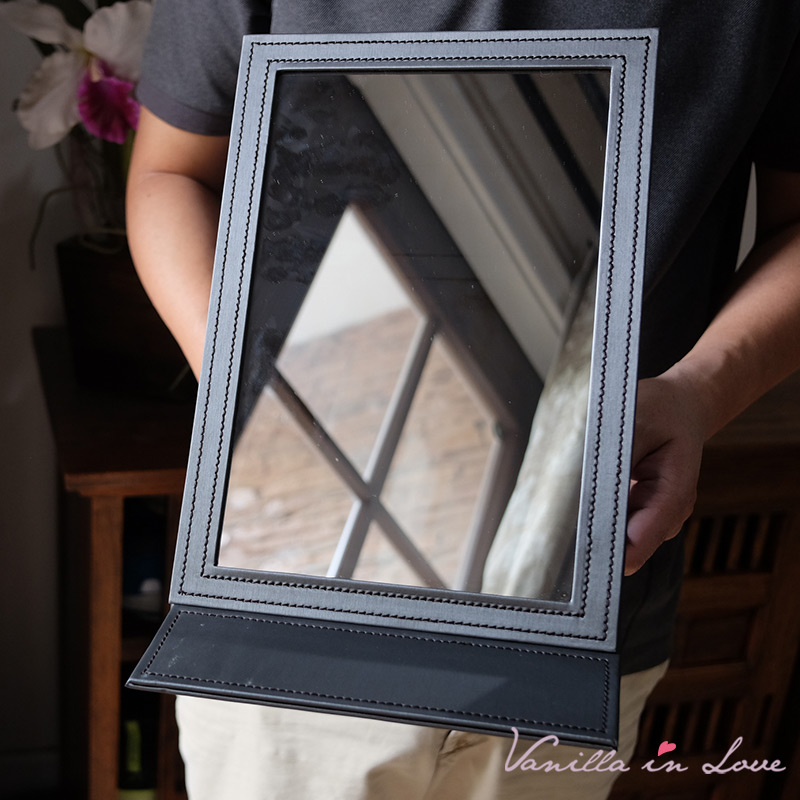 กระจกพับ