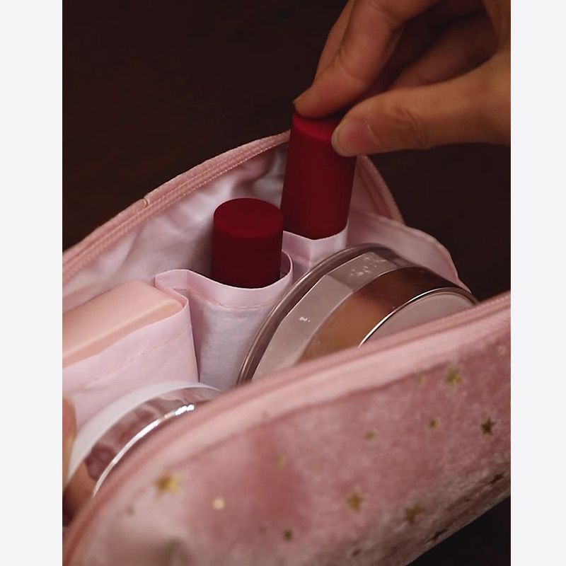 กระเป๋าเครื่องสำอาง