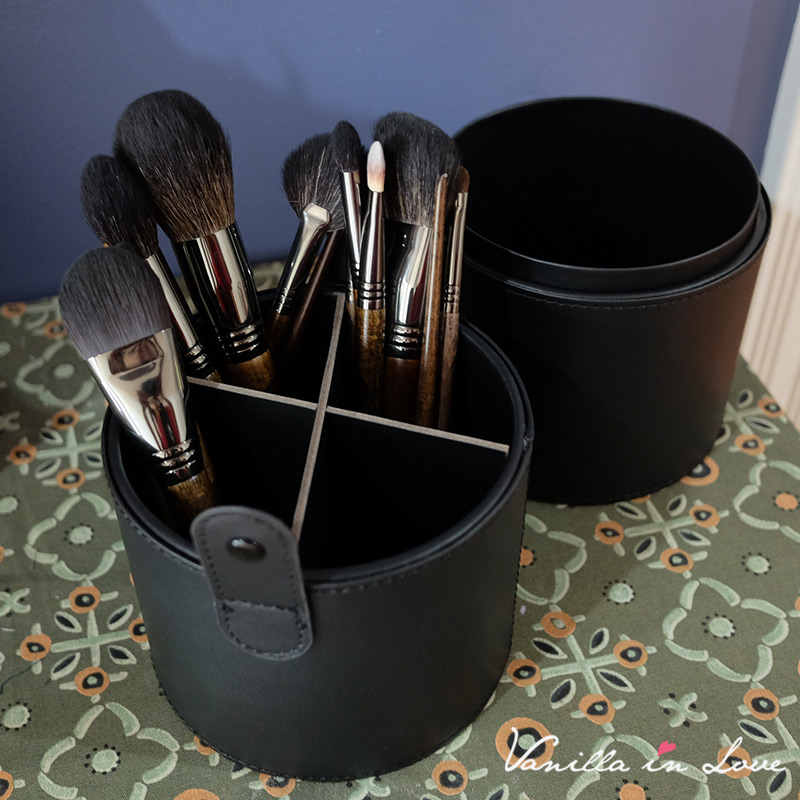 กระบอกแปรงสีดำ