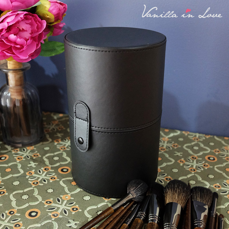 กระบอกแปรงสีดำ